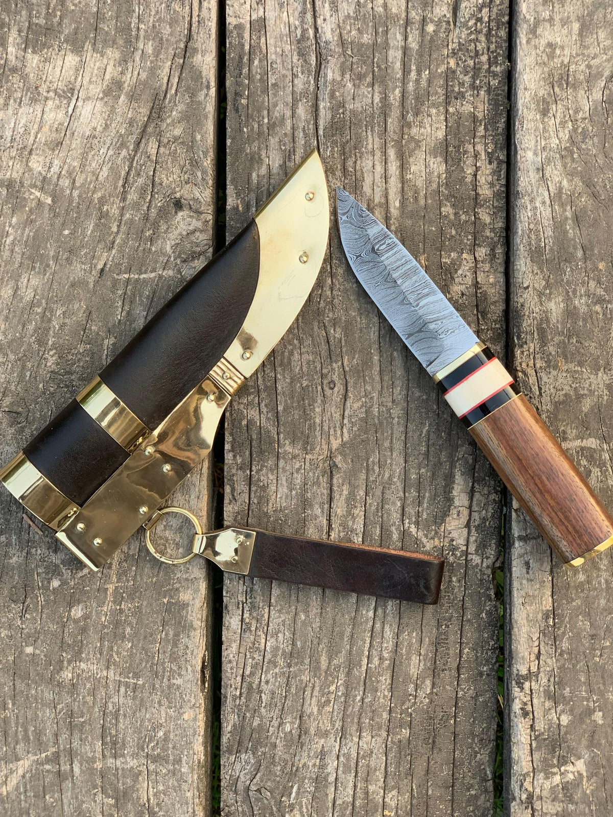 Handmade Damascus Steel Hunting Knife – 10" Full Tang Fixed Blade with Wood Handle & Leather Sheath | Medieval Viking Survival Knife