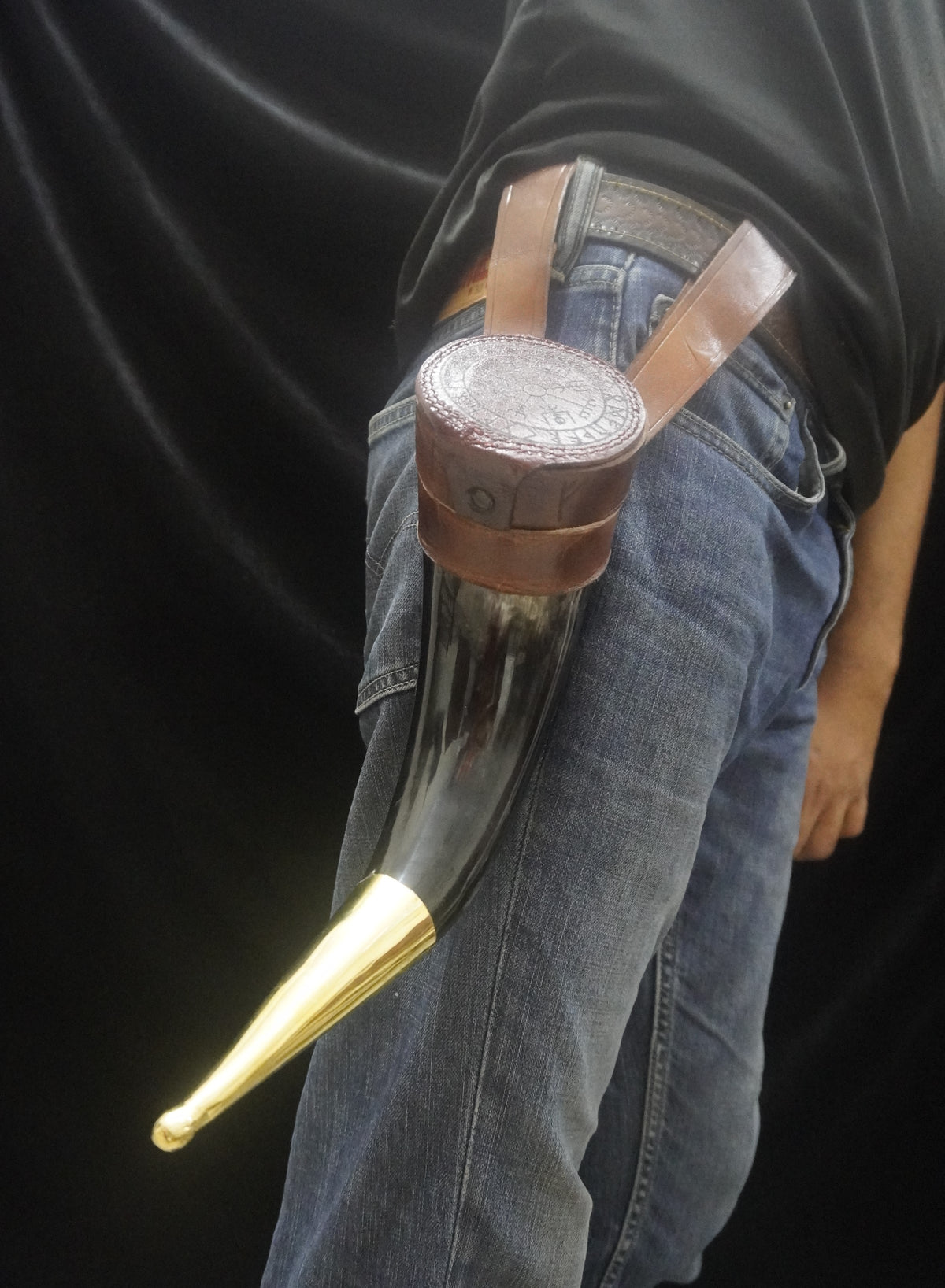 Old Lord Viking Drinking Horn with Leather Holster |Genuine Ox Horn With Lid
