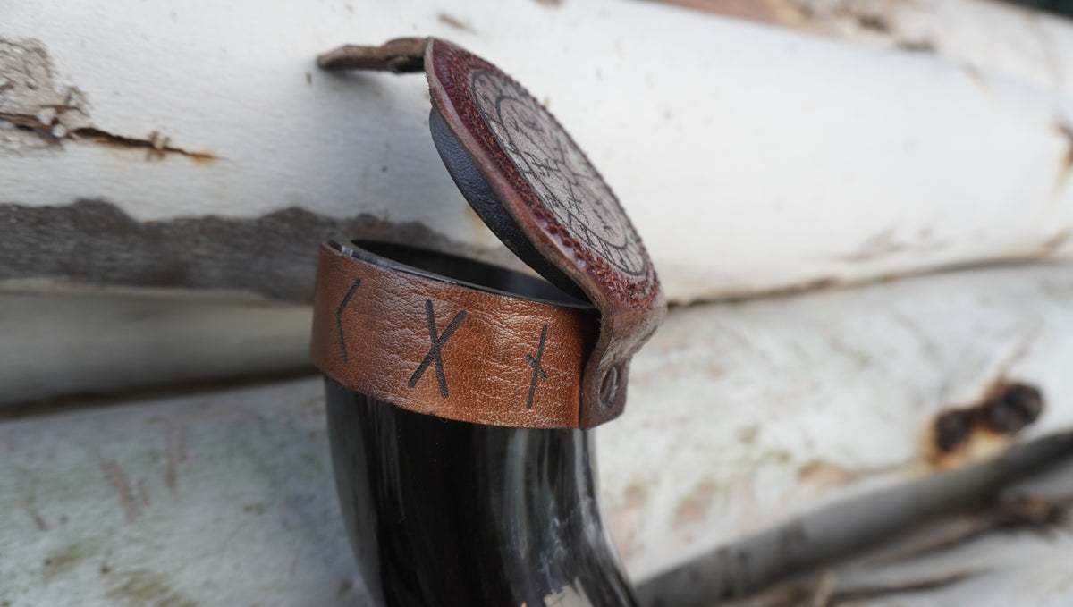 Old Lord Viking Drinking Horn with Leather Holster |Genuine Ox Horn With Lid