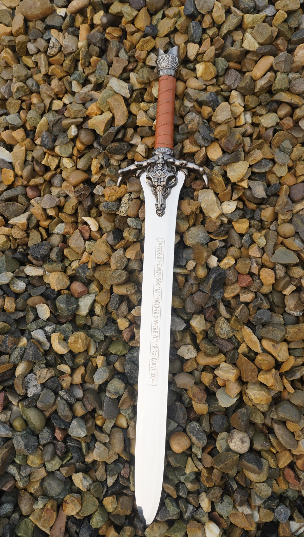 Conan’s Father Sword Replica – Moose Pommel & Fur Sheath