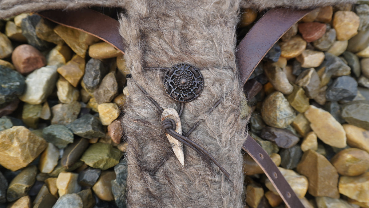 Conan’s Father Sword Replica – Moose Pommel & Fur Sheath